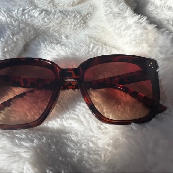Vince Camuto Tortoise Sunglasses - Picture 3 of 4